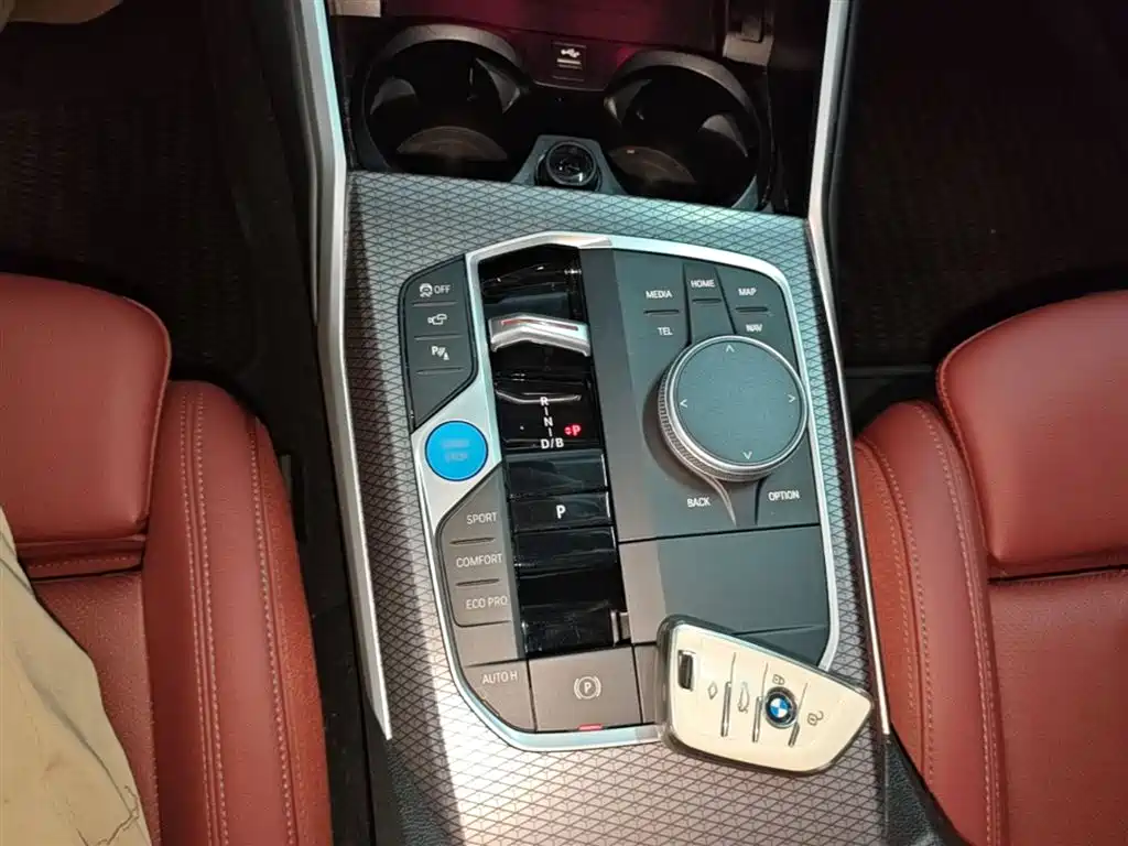 BMW i3 2024 — фото 14