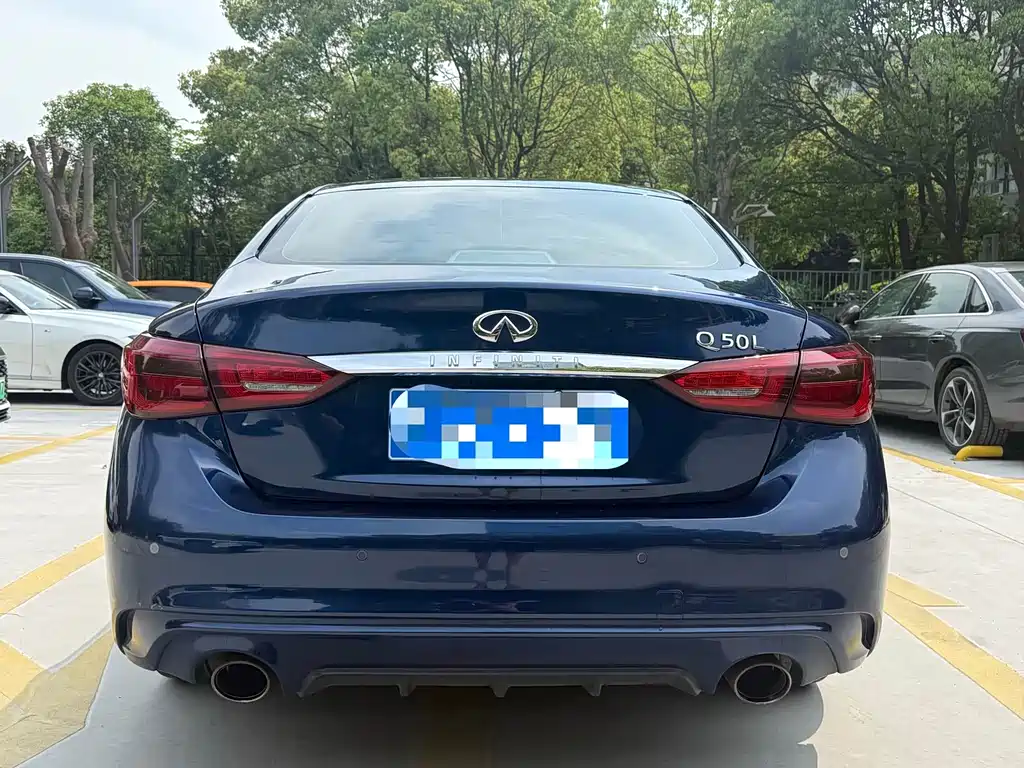 Infiniti Q50L 2018 — фото 16