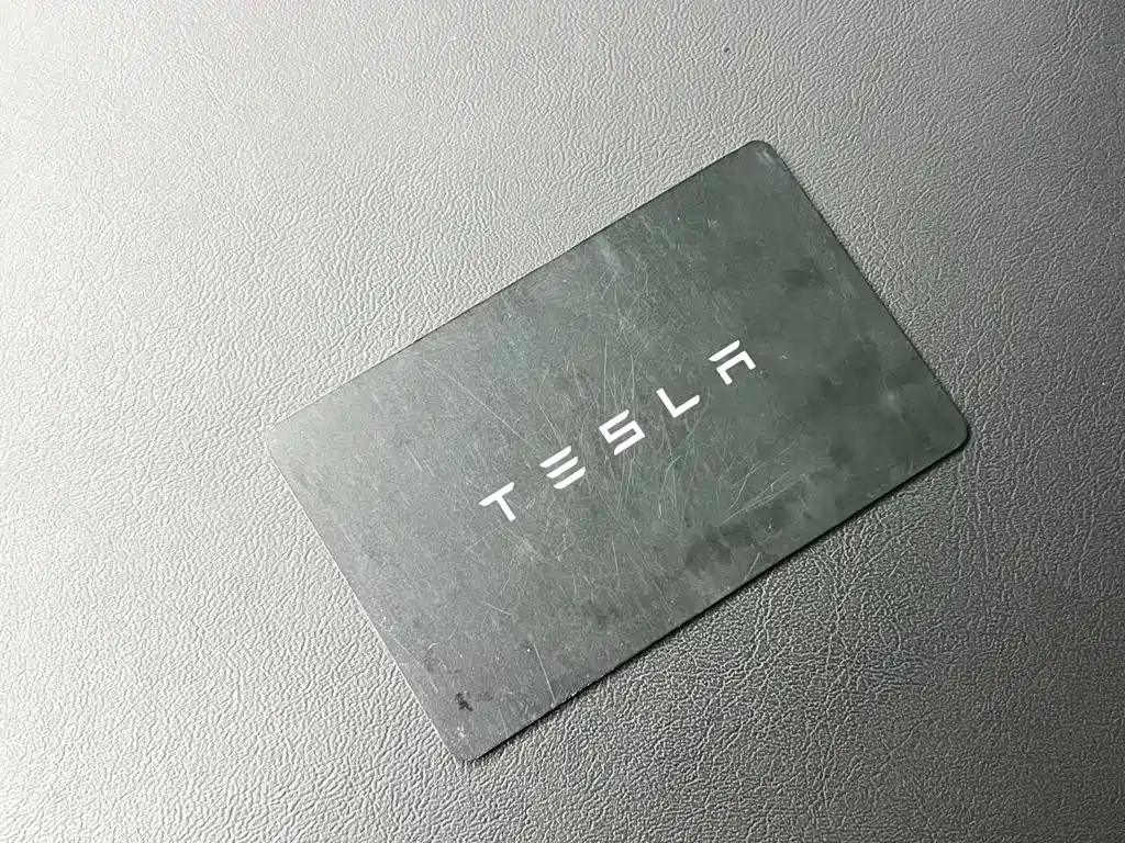 Tesla Model 3 2023 — фото 19