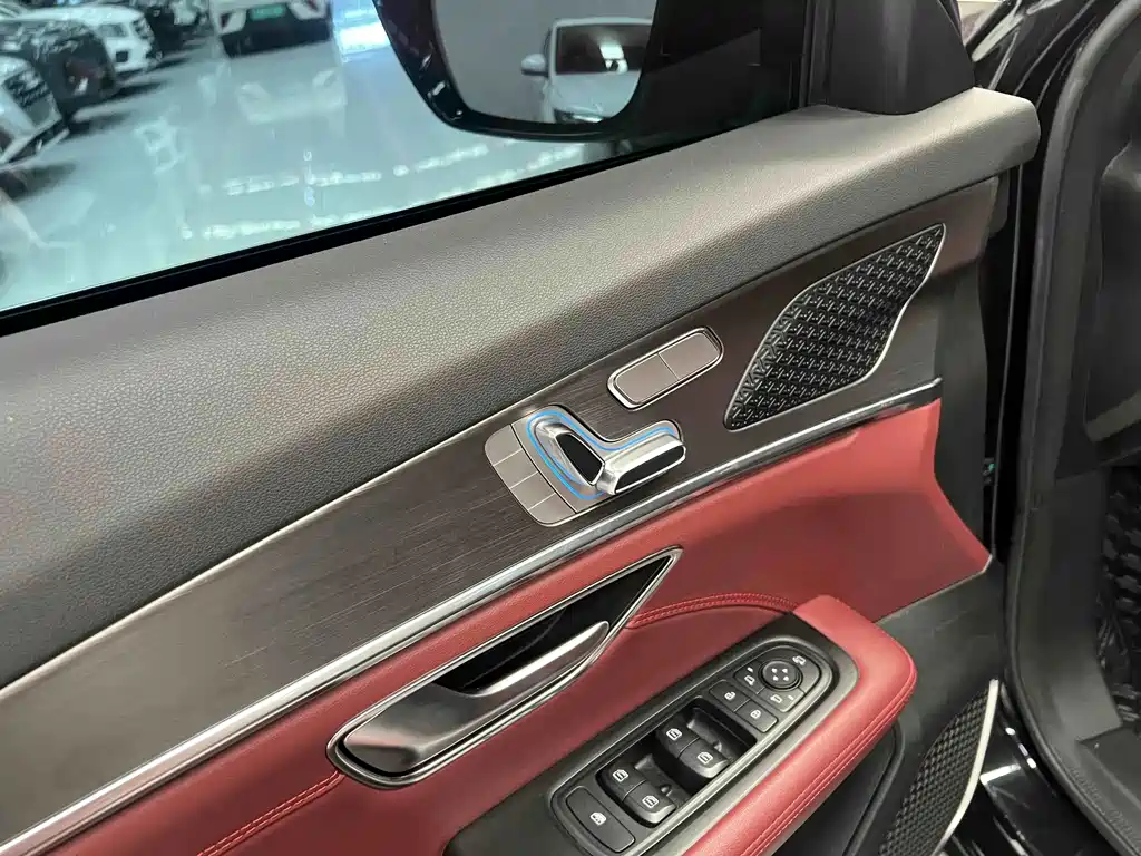 Jetour X70 PLUS 2022 — фото 18