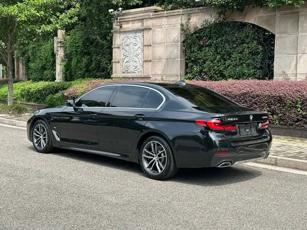 BMW 5 Series New Energy 2022 — фото 11