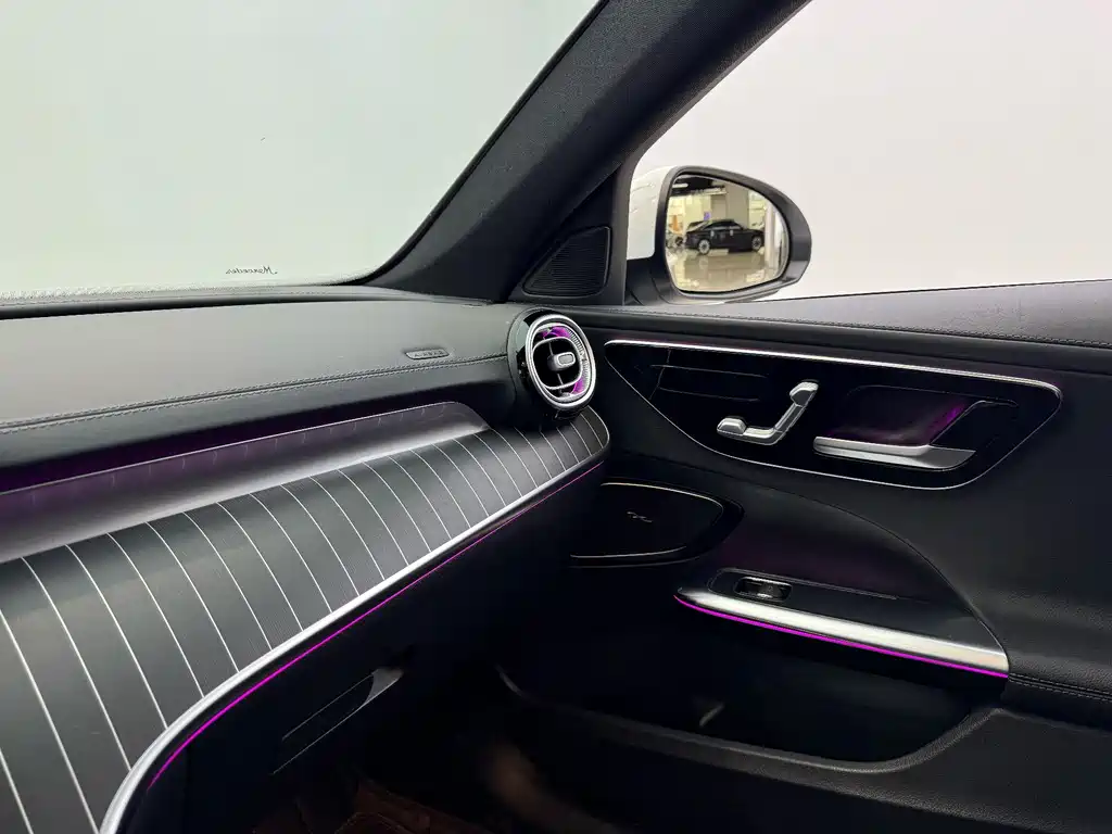 Mercedes-Benz C-Class 2022