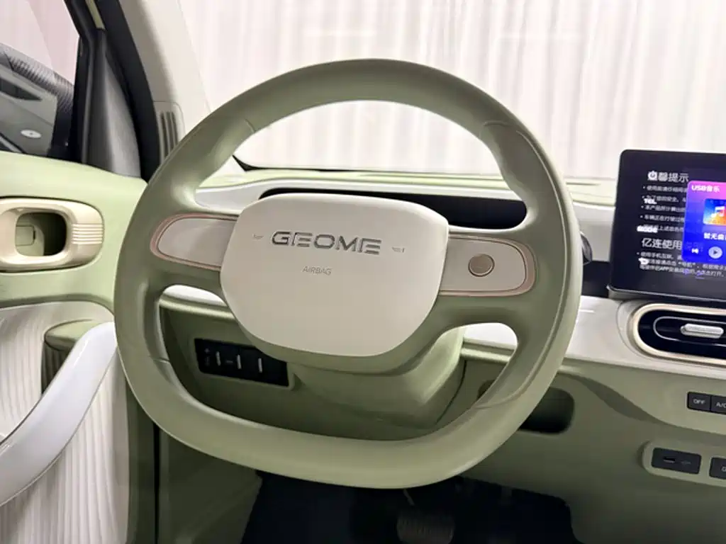 Geely Galaxy Panda 2026 — фото 17