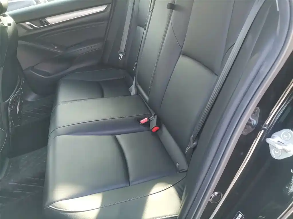 Honda Accord 2021 — фото 17