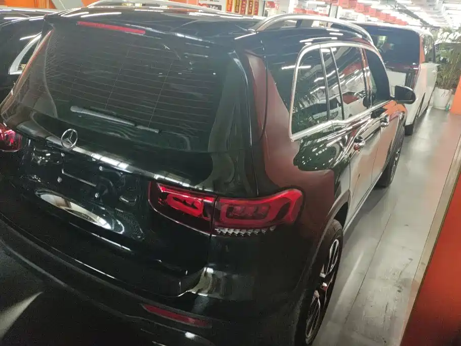 Mercedes-Benz GLB 2021