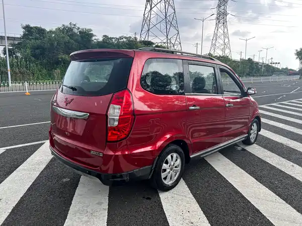 Wuling Hongguang 2014
