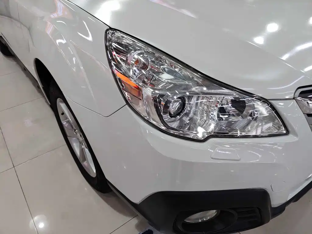 Subaru Outback 2013 — фото 9