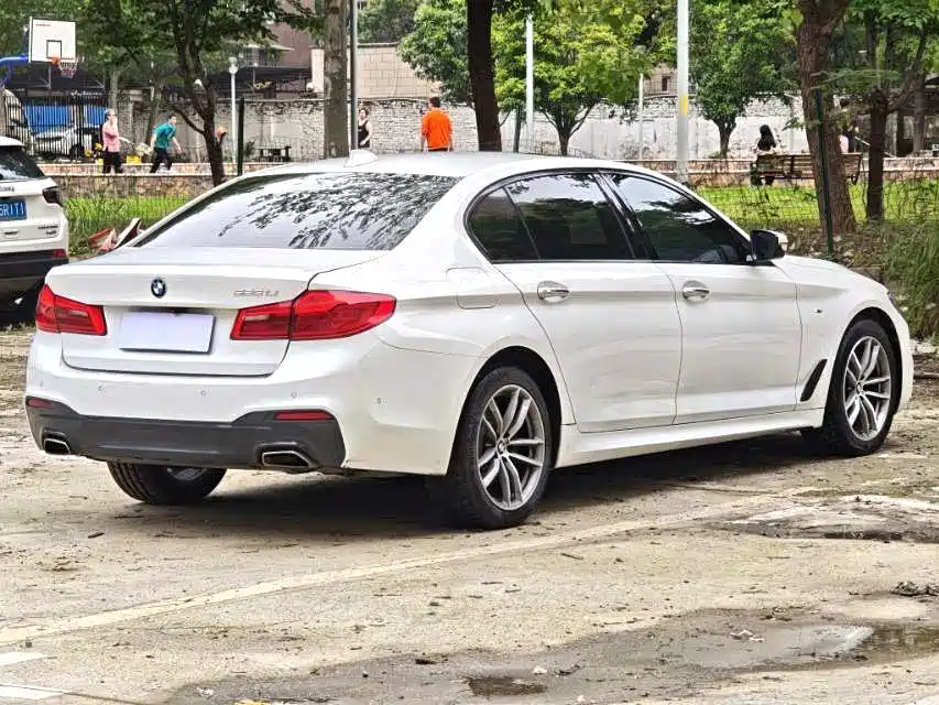 BMW 5 Series 2018 — фото 4