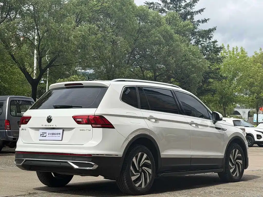 Volkswagen Tiguan L 2022 — фото 7