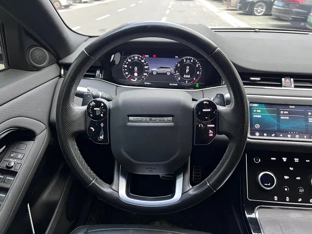 Land Rover Evoque 2021 — фото 8