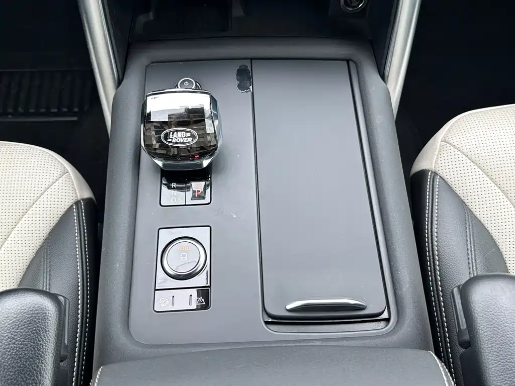Land Rover Discovery 2022 — фото 17