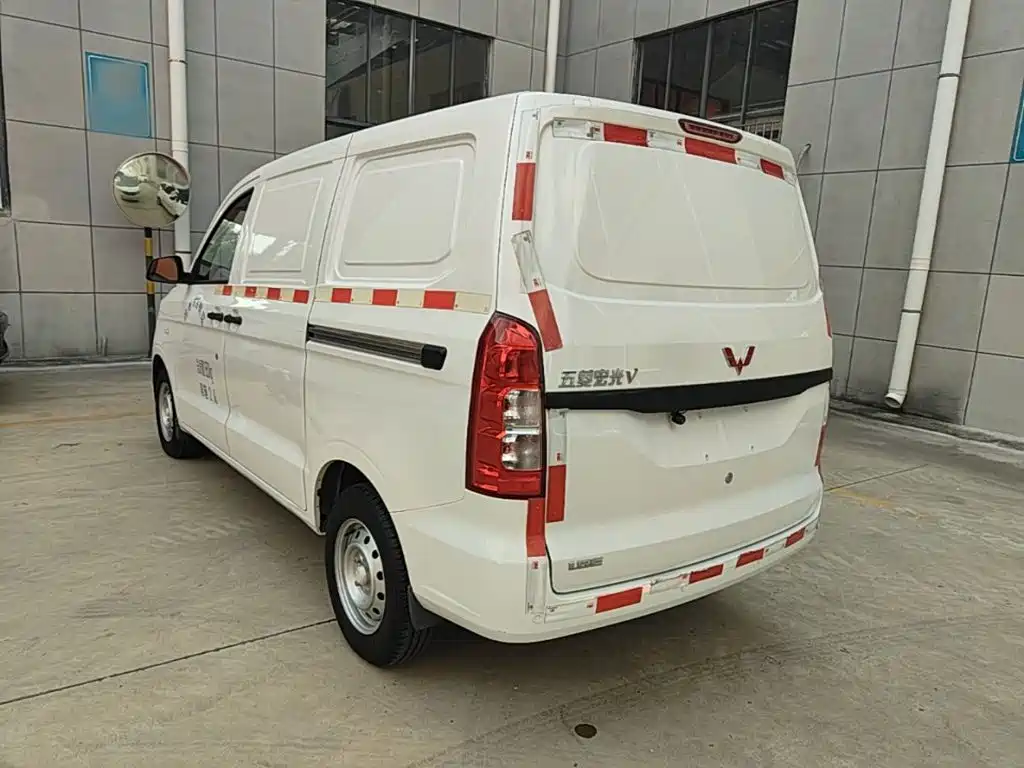 Wuling Hongguang V 2021