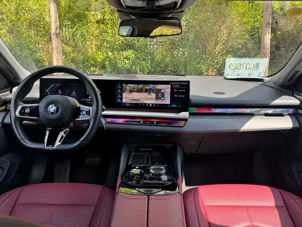 BMW 5 Series 2025