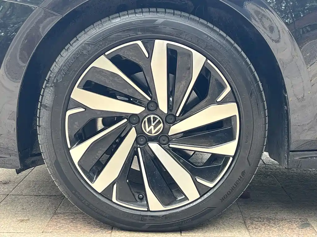 Volkswagen Passat 2024 — фото 10