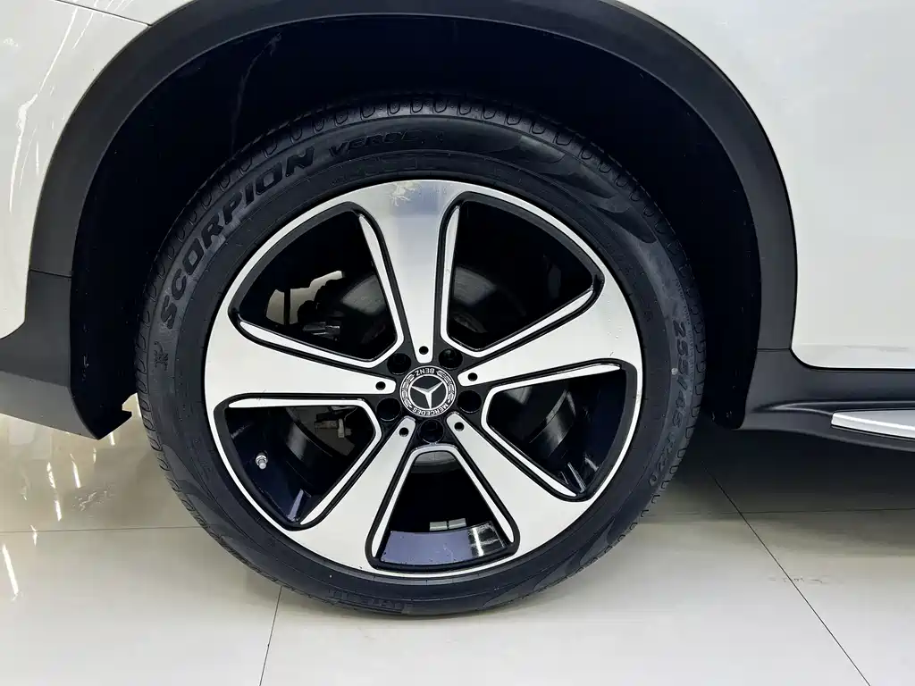 Mercedes-Benz GLC 2022 — фото 11