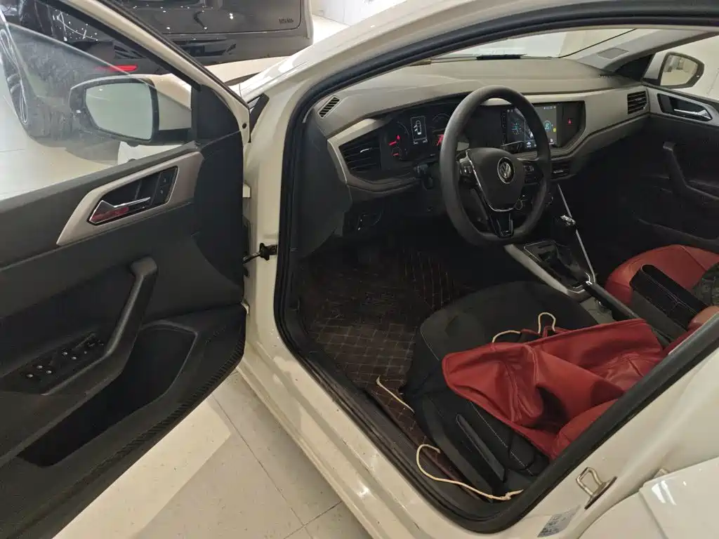 Volkswagen Polo 2021 — фото 13