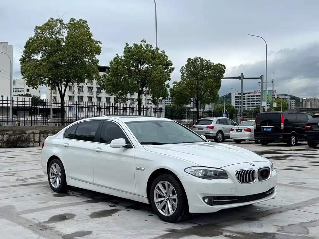 BMW 5 Series 2013 — фото 3
