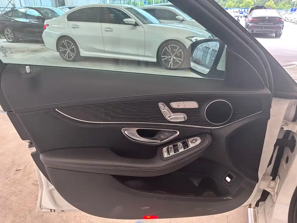 Mercedes-Benz C-Class 2020 — фото 16