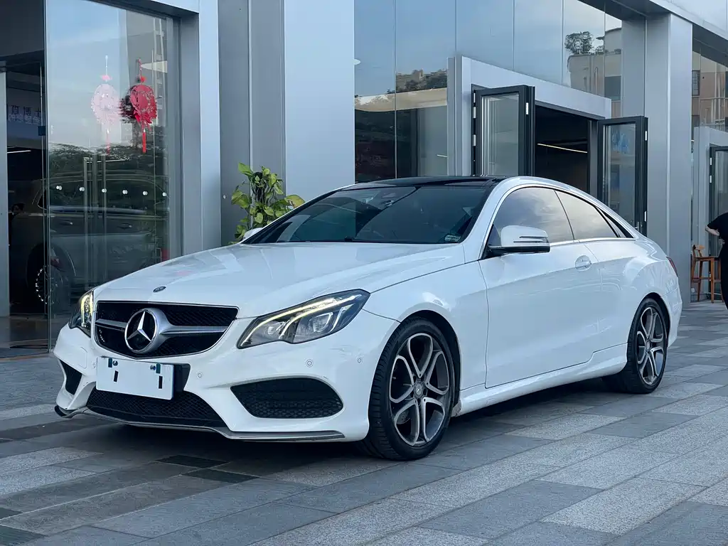 Mercedes-Benz E-Class 2015 — фото 14