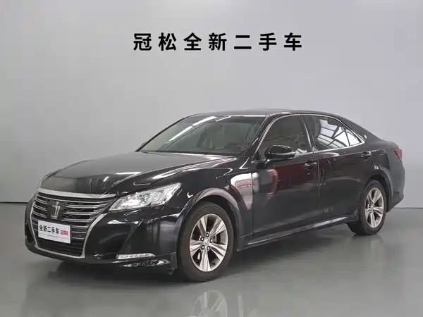 Toyota Crown 2017