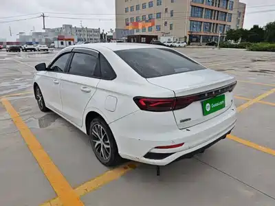 Geely Emgrand 2024