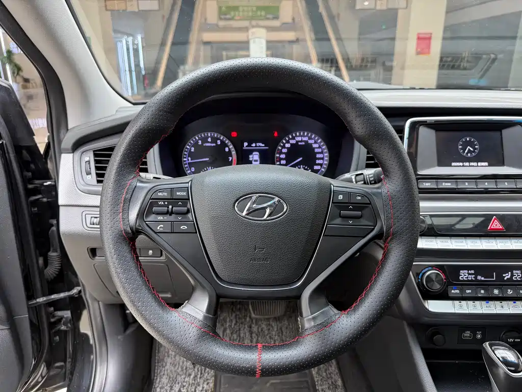 Hyundai Sonata 2017 — фото 10