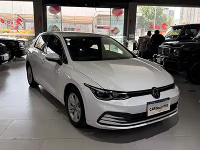 Volkswagen Golf 2023