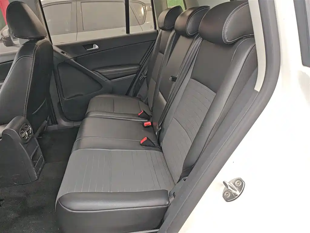 Volkswagen Tiguan 2017 — фото 17