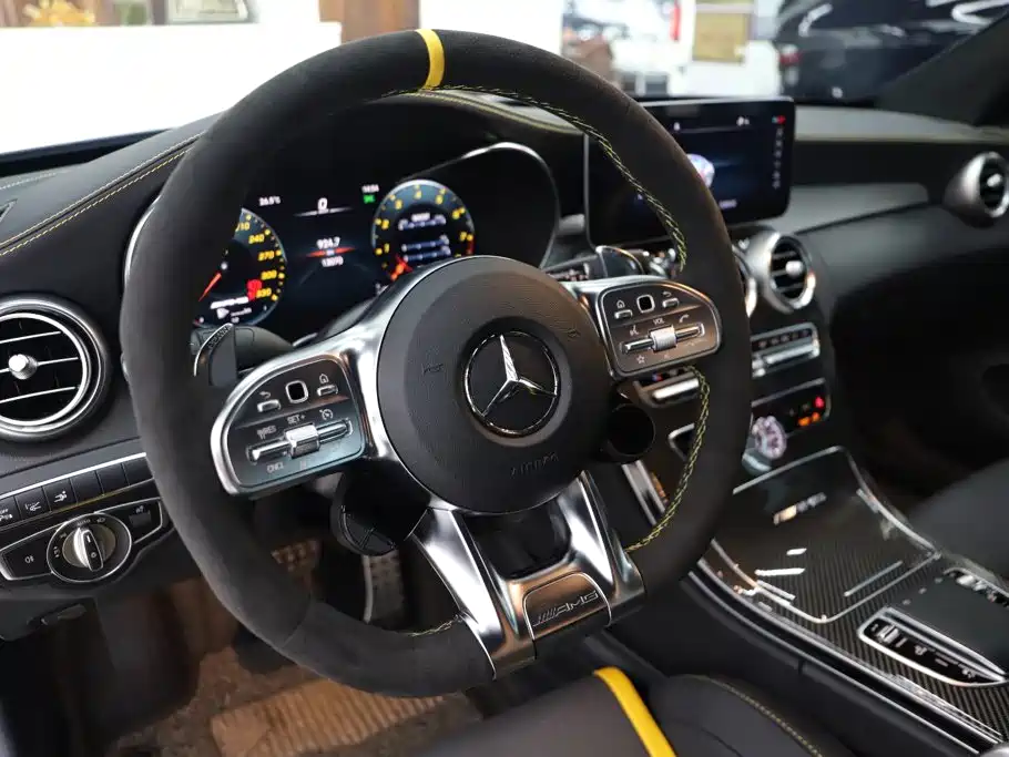 Mercedes-Benz C-Class AMG 2023 — фото 8