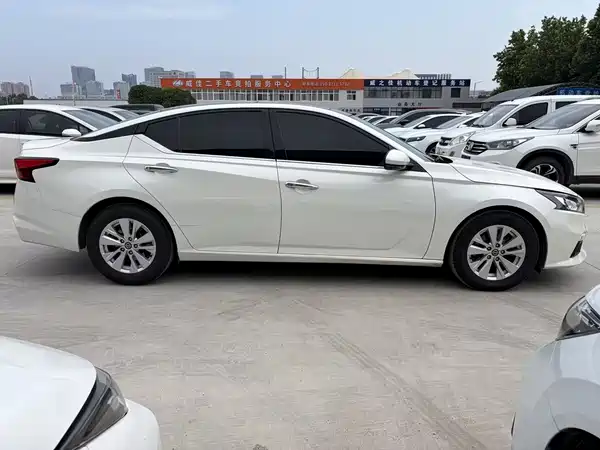 Nissan Teana 2020