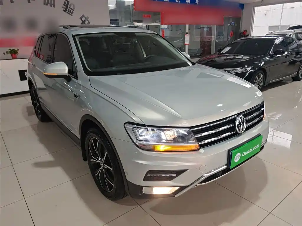 Volkswagen Tiguan L 2020 — фото 4