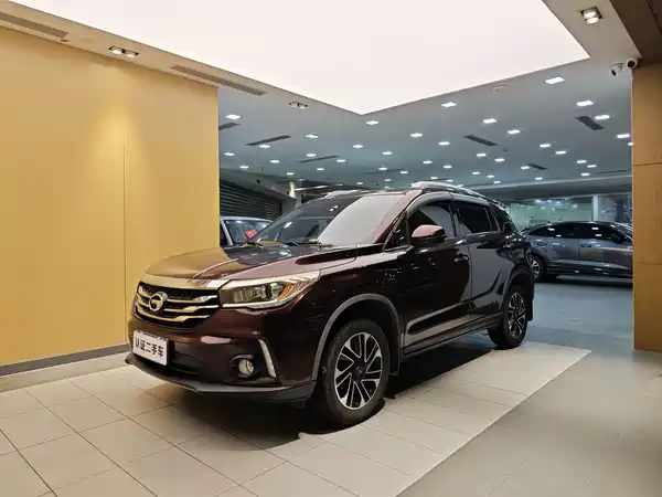 GAC Trumpchi GS4 2015