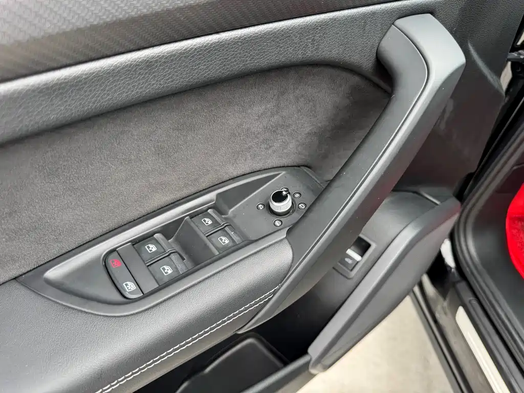 Audi Q5L Sportback 2022 — фото 6