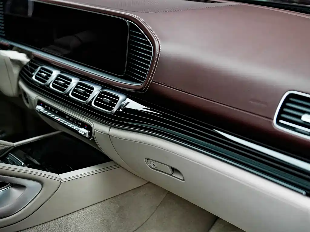 Mercedes-Benz GLS 2024 — фото 42