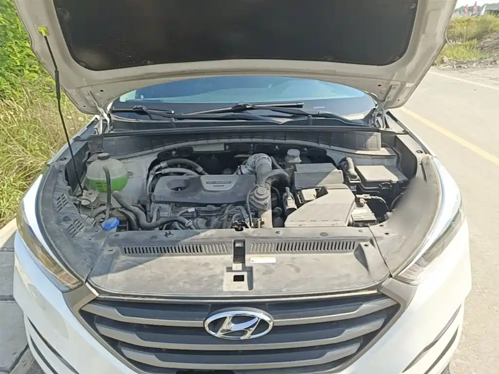 Hyundai Tucson 2016 — фото 20