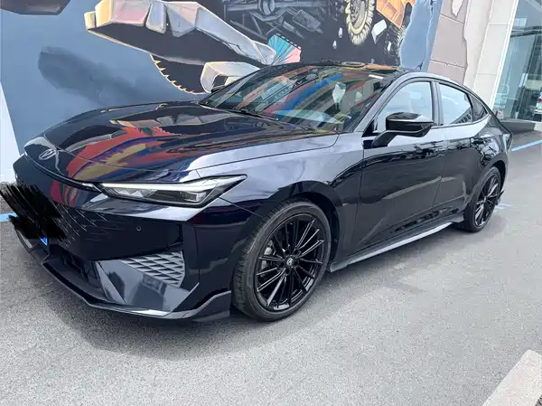 Changan UNI-V 2024