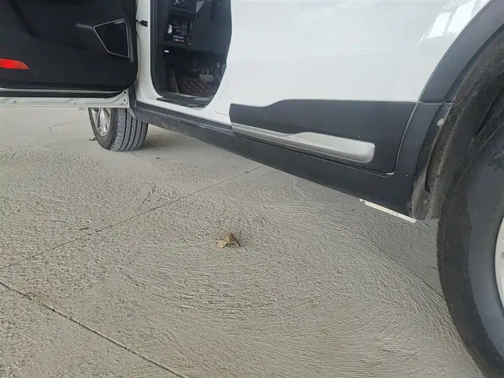 Geely Boyue 2018 — фото 22