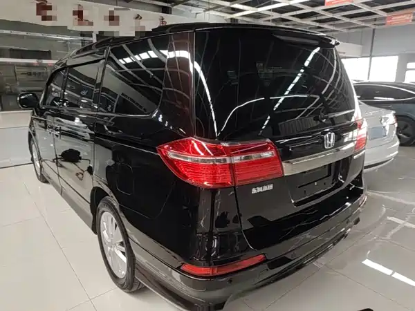 Honda Elysion 2015