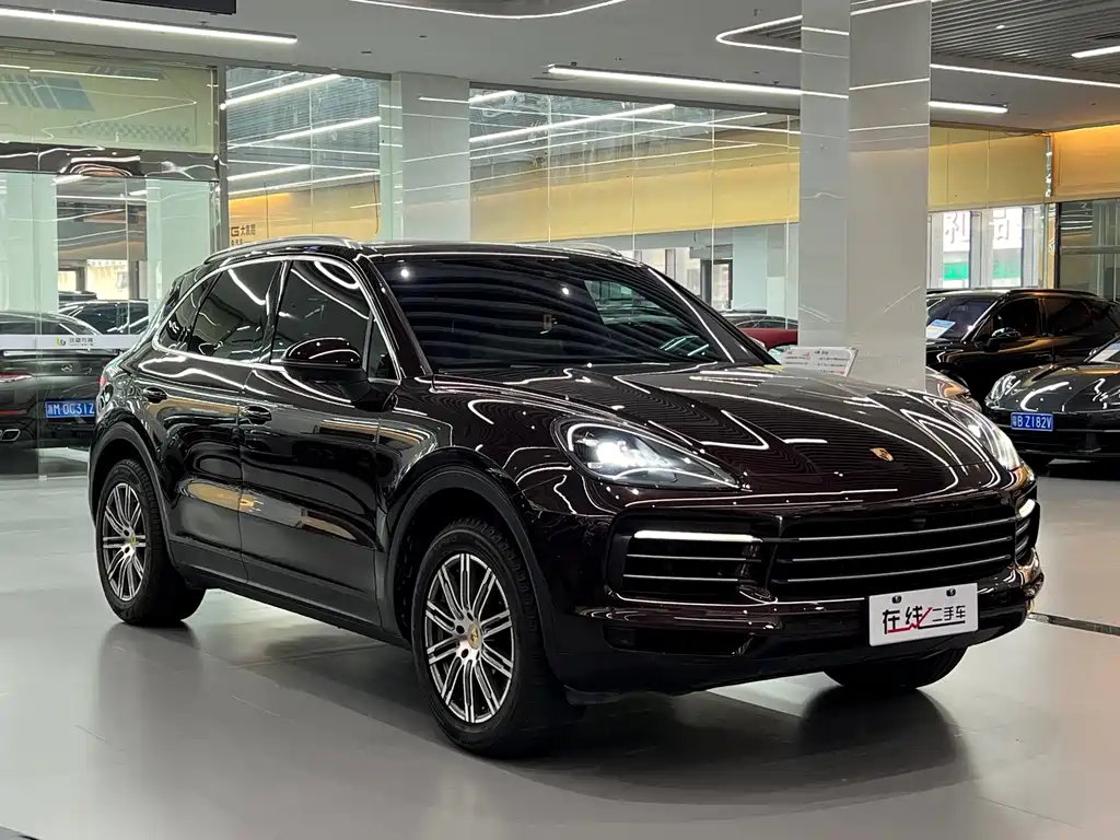 Porsche Cayenne 2019 — фото 3
