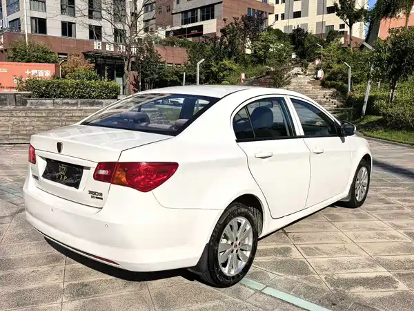 Roewe 350 2016