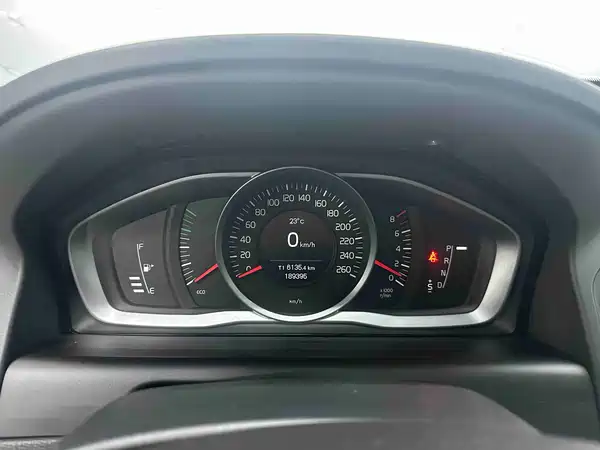 Volvo XC60 2015