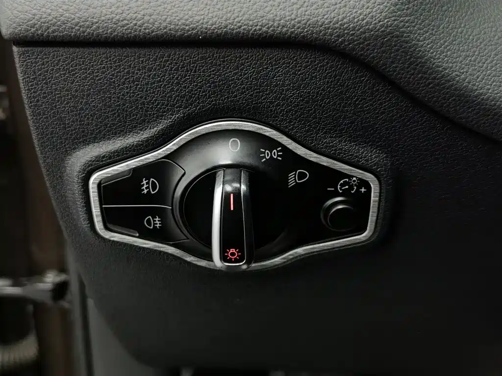 Audi Q5 2014 — фото 21