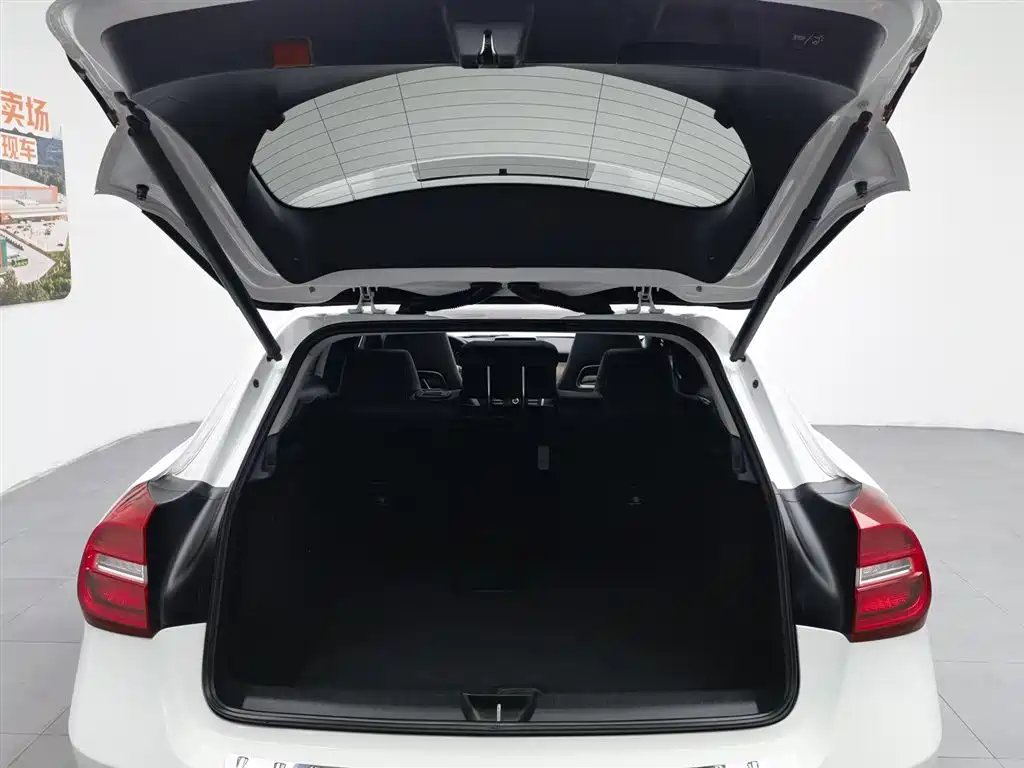 Mercedes-Benz GLA 2016 — фото 16
