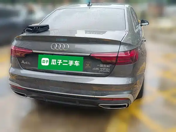 Audi A4L 2021