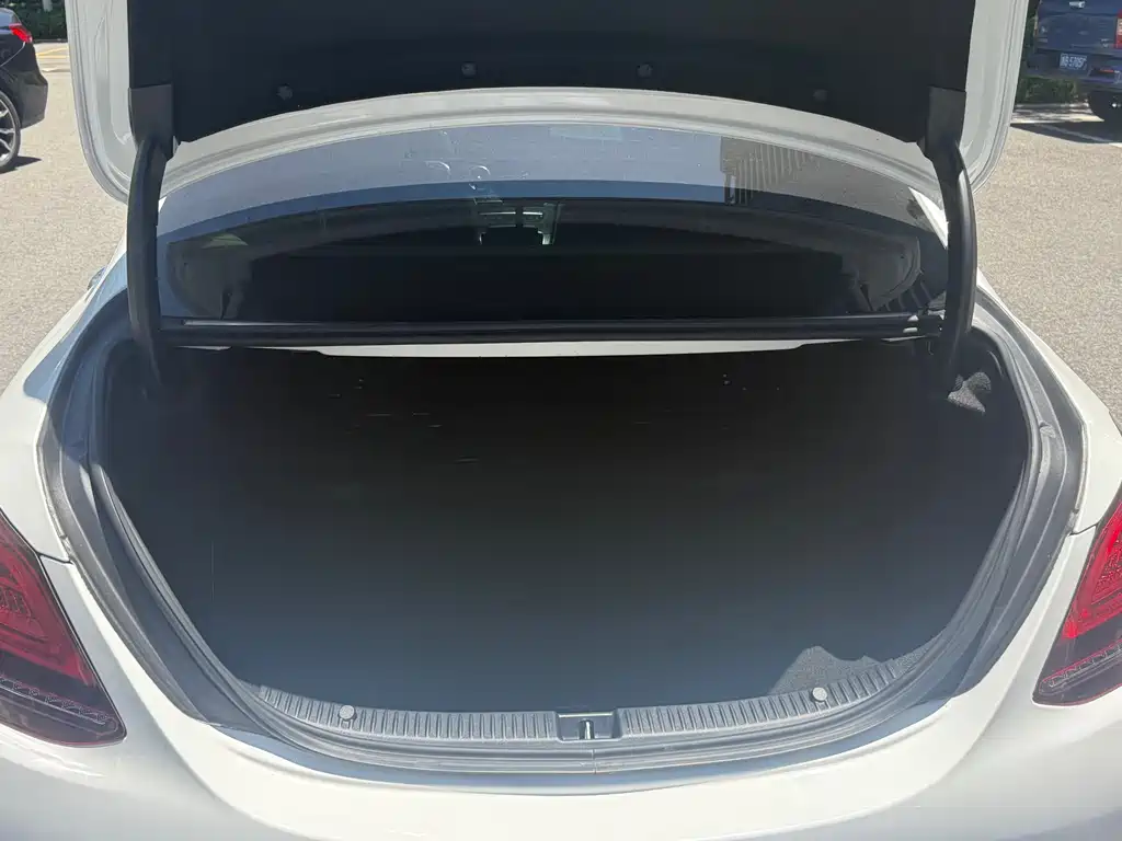 Mercedes-Benz C-Class 2020 — фото 30