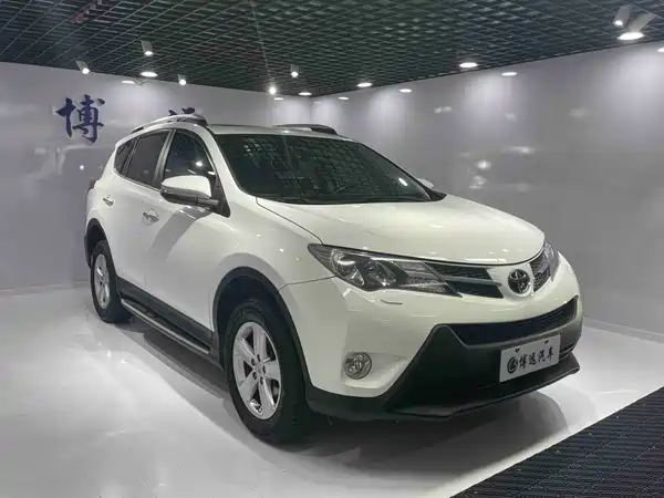 Toyota RAV4 2013