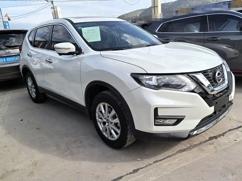 Nissan X-Trail 2018 — фото 3