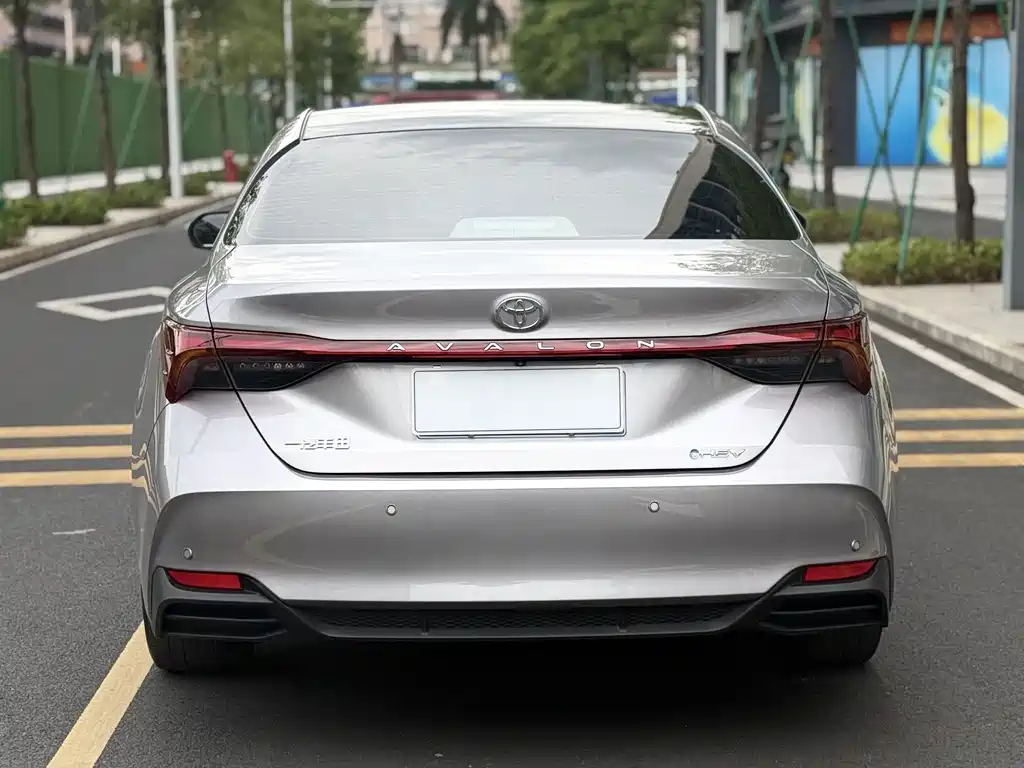 Toyota Avalon 2024 — фото 11