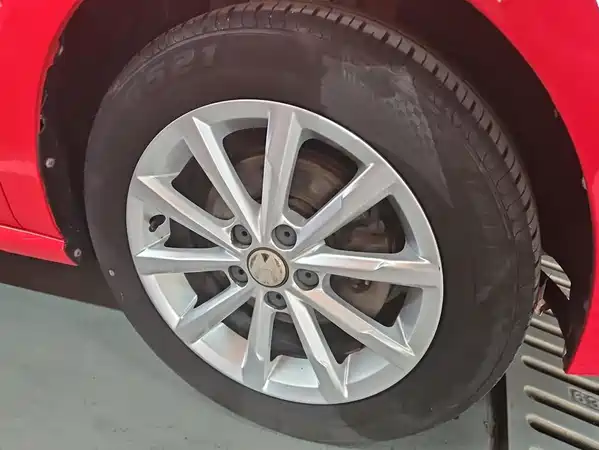 Volkswagen Polo 2016