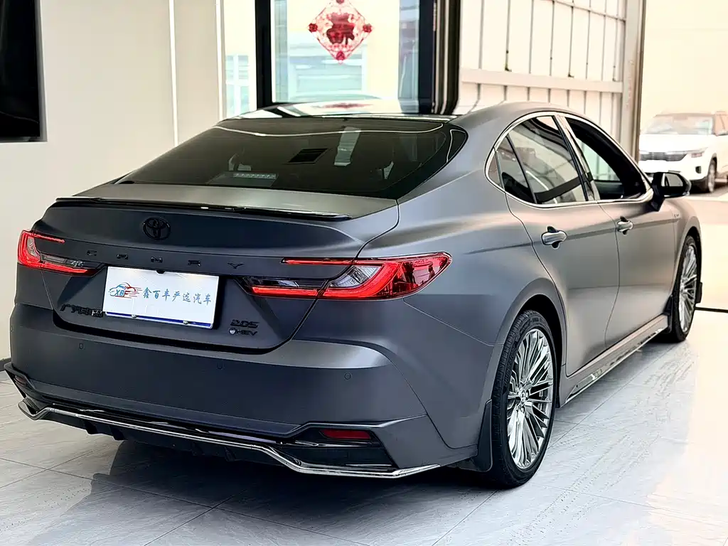 Toyota Camry 2025 — фото 10